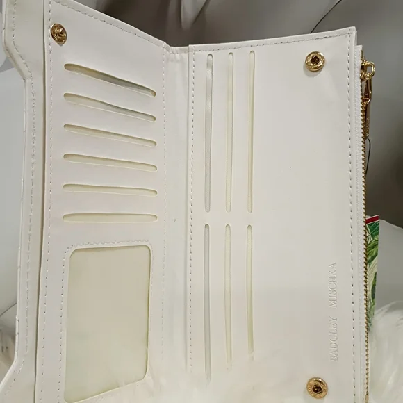Badgley Mischka White Quilted Clutch - Picture 2 of 4